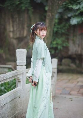 张津瑜vs吕总完整视频_BD英语全集免费播放